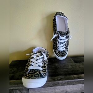 Unbranded Leopard Print Women's  Sneakers NEW, no TAGS
